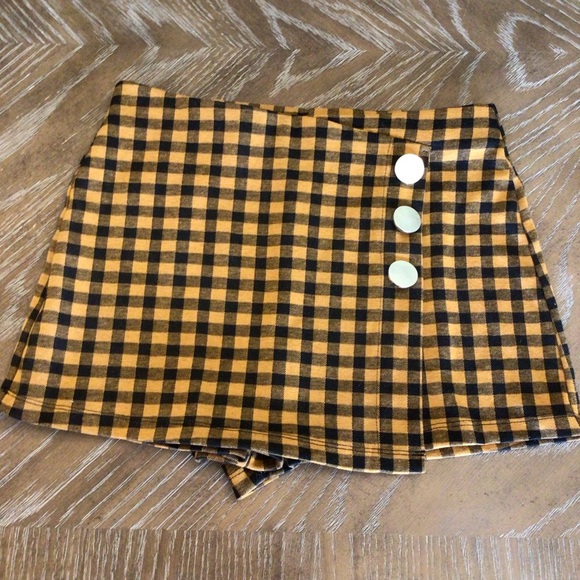 NWOT Haute Monde Womens Yellow Plaid High Waist Skort Skirt Size Medium - Picture 1 of 8